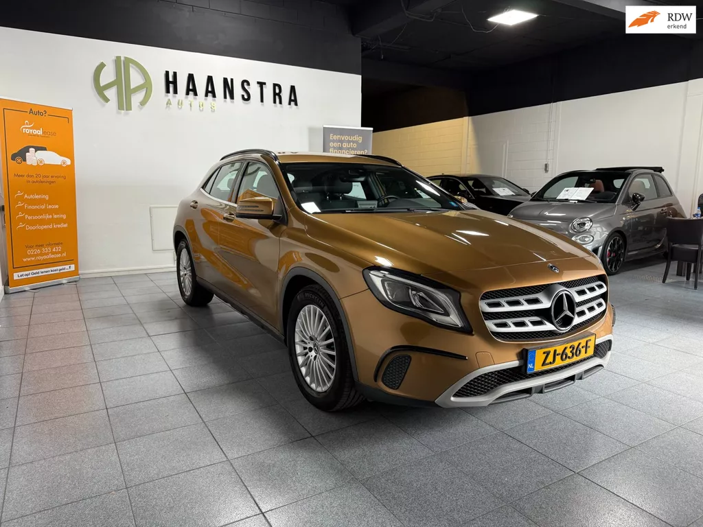 Mercedes-Benz GLA-klasse 180 d Premium Plus Navigatie , Camera, Leder Int, NW staat!