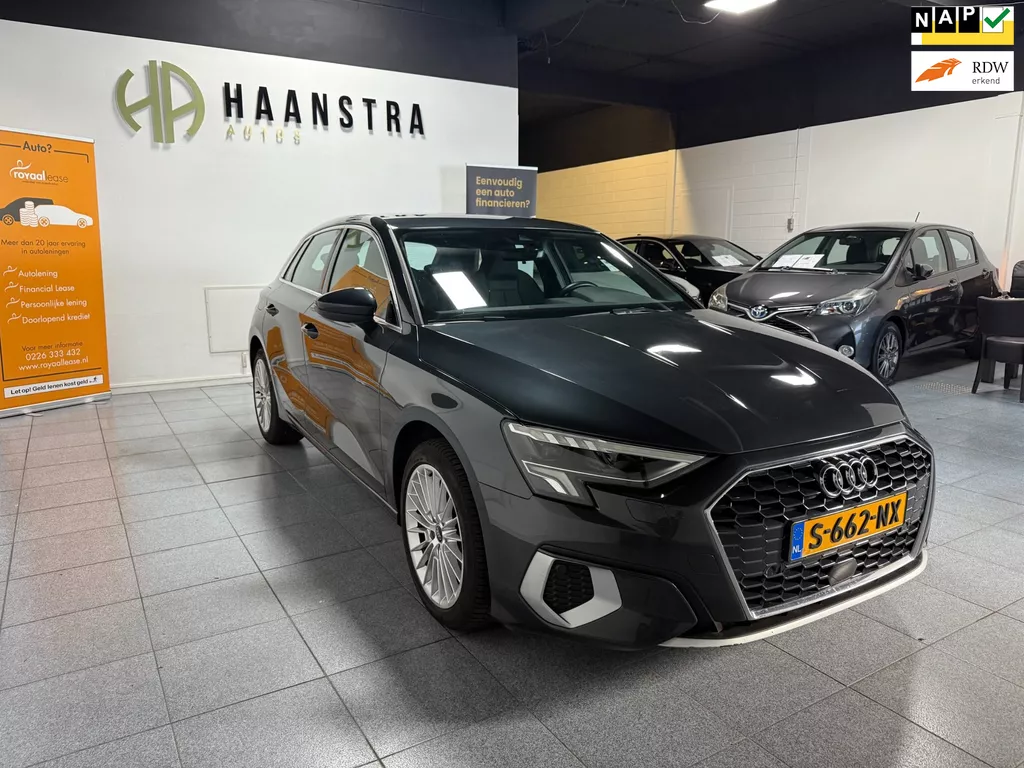 Audi A3 Sportback 30 TFSI S edition Navigatie Apple-Carplay NL Auto NAP!