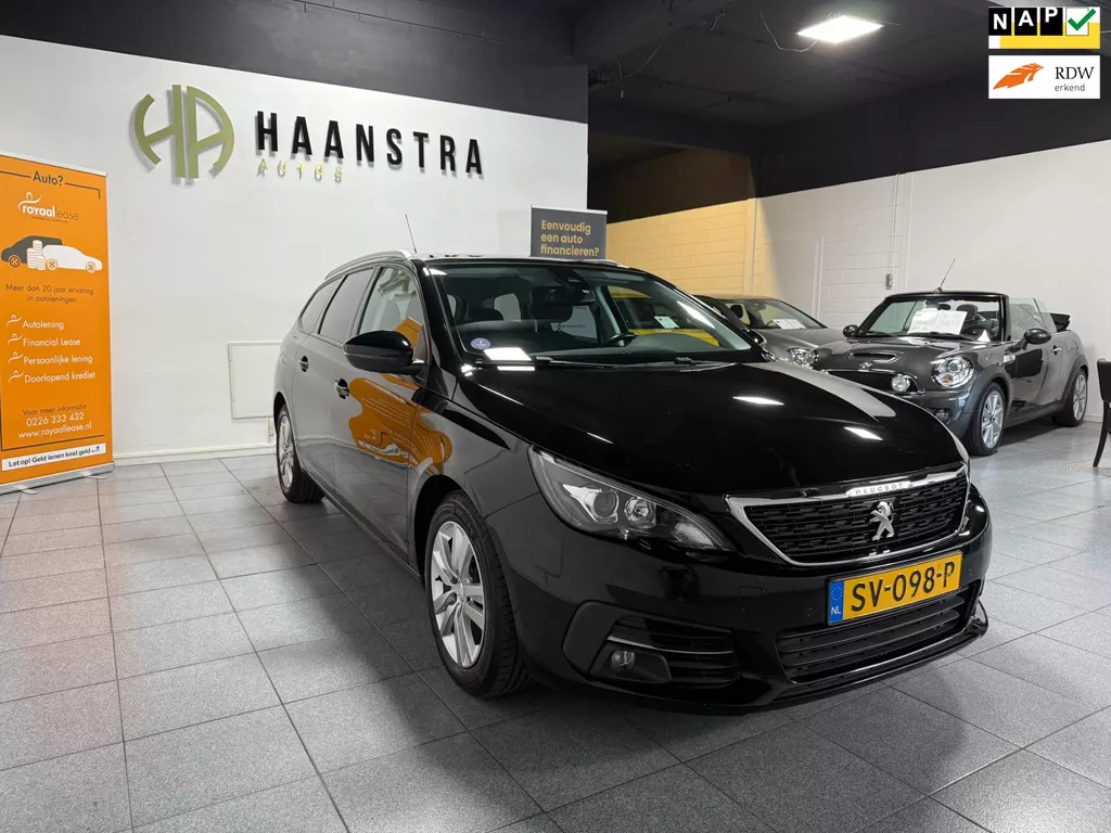Peugeot 308 SW 1.2 PureTech Blue Lease Executive Pano-dak Navi-Apple-Carplay NL Auto! NAP