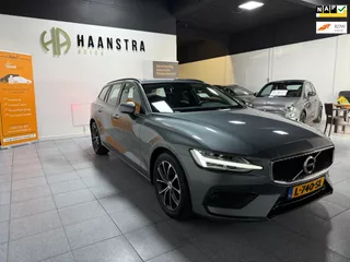 Volvo V60 2.0 B3 Momentum Advantage Hybrid Navig Camera 1e Eig, NL Auto! NAP