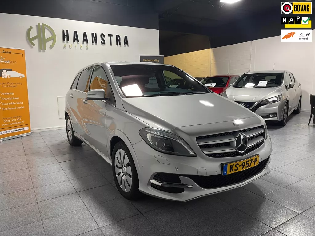 Mercedes-Benz B-klasse 250 e Lease Edition 28 kWh (SOH) 97% Navigatie NL Auto! NAP