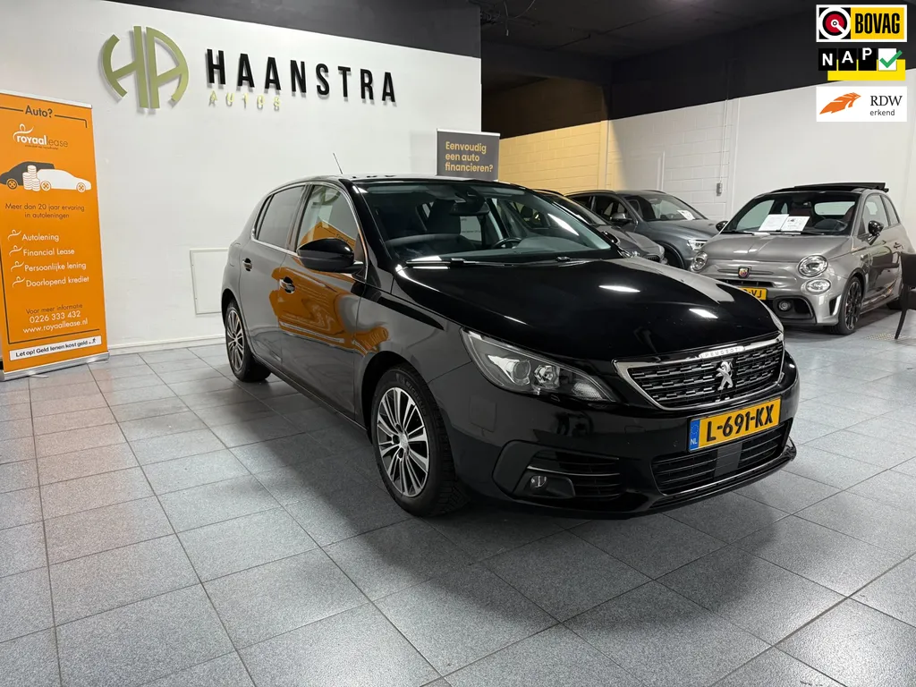Peugeot 308 1.2 PureTech Blue Lease Allure 130 5D 1e Eig Apple-Carplay NL Auto!